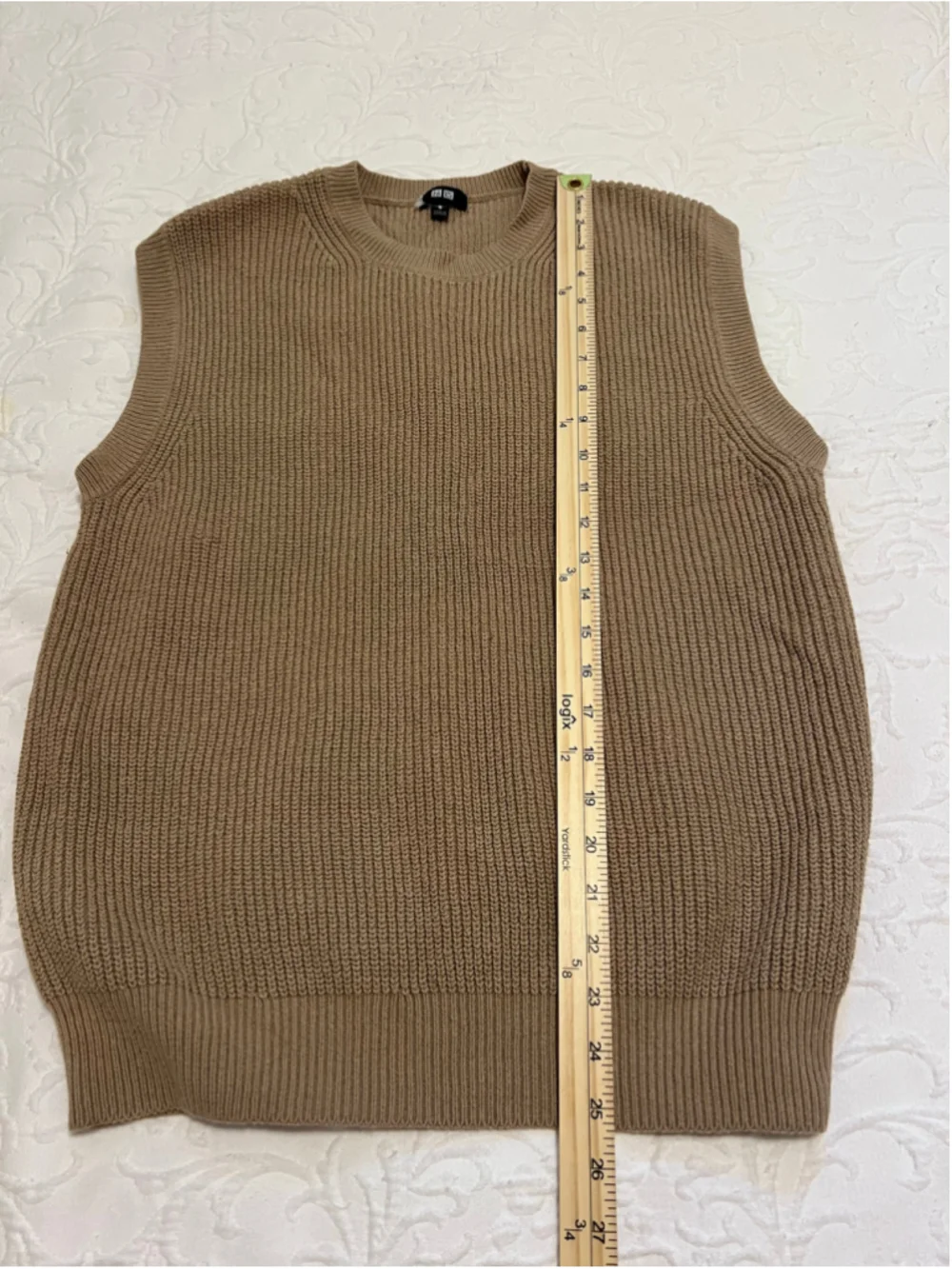 Men's Uniqlo Crew Neck Beige Knit Sweater Vest Size M